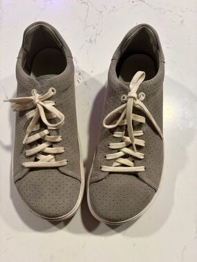Birkenstock Bend Low Men's Size EU 46 US M13 Gray Suede Embossed-Dotted Sneakers